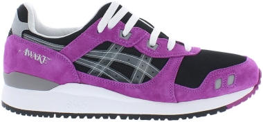 Up for grabs is a pair of mens asics Sportstyle GEL-Quantum Infinity Running Glasss III OG - Black/Purple (1201A568001)