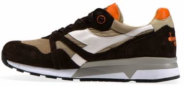 Save 78% on Diadora Sneakers (2 Models 