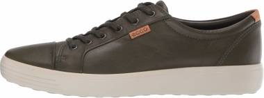 Save 28 On Casual Sneakers 402 Models In Stock Runrepeat