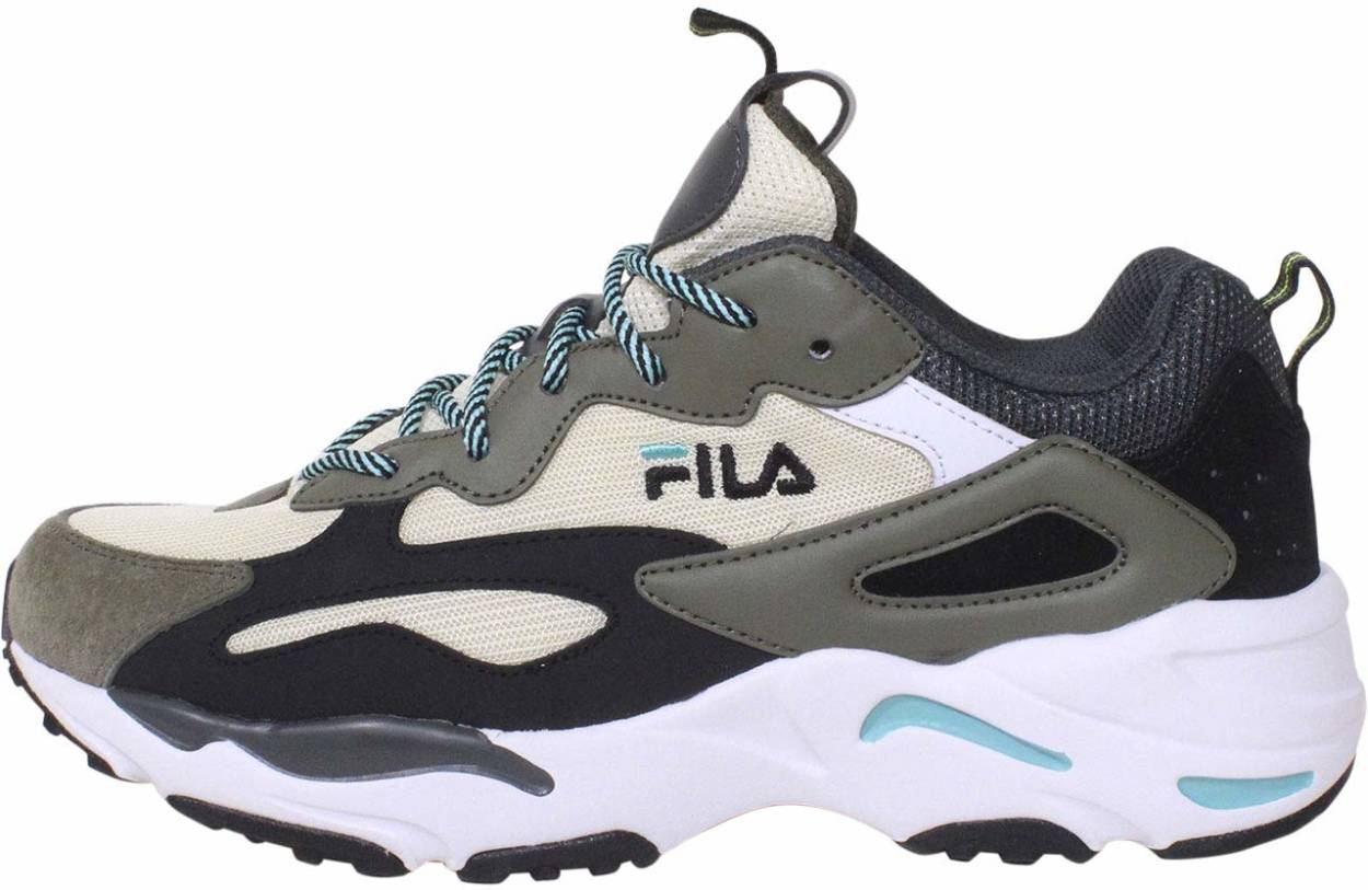 White fila chunky on sale shoes