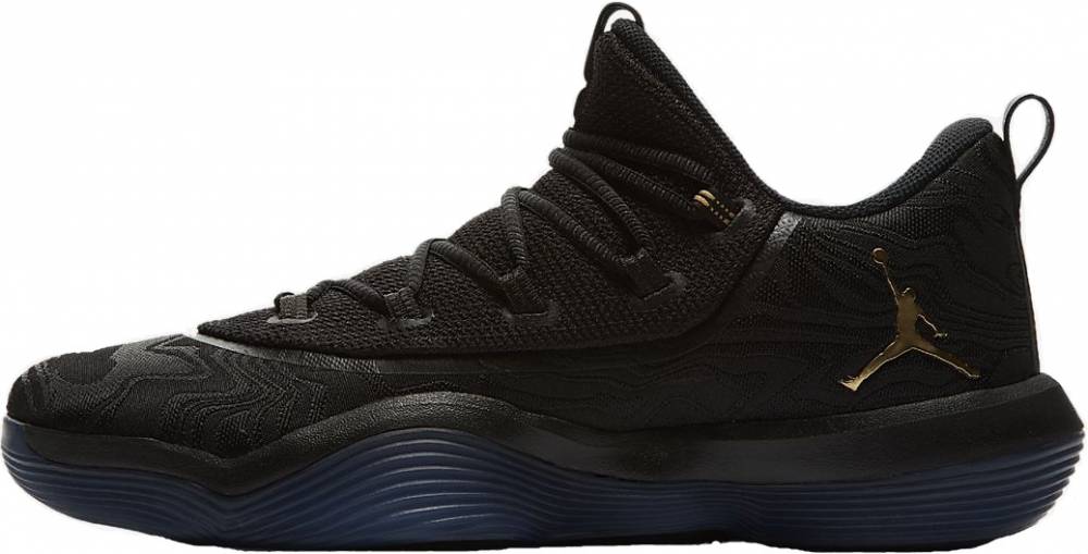 black jordans basketball shoes