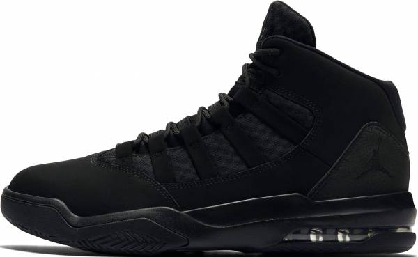 black jordan basketball shoes