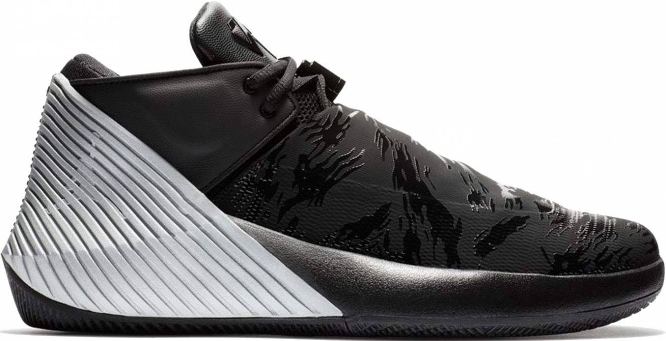 russell westbrook black and white shoes