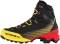 La Sportiva Aequilibrium ST GTX offers sufficient balance - Black / Yellow (999100)