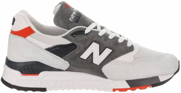 what stores carry new balance shoes