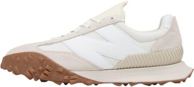 zapatillas de running entrenamiento pronador - Off White/Gum (C72RD)