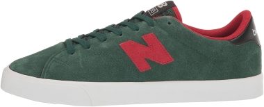 A sweet addition to your sneaker rotation - Green/Red (CT210SPN)