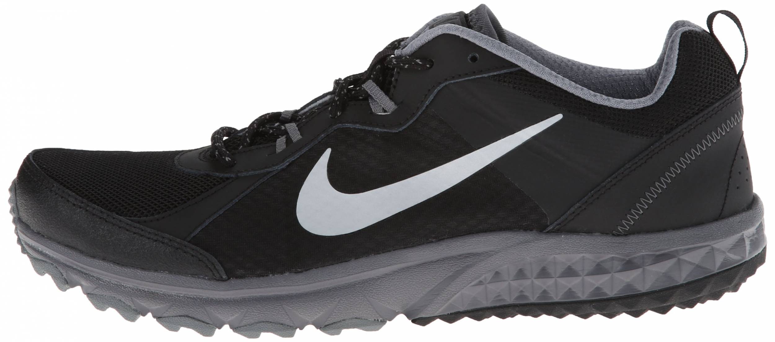 nike wide trail running shoes