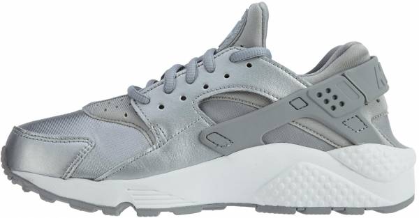 Nike Air Huarache SE