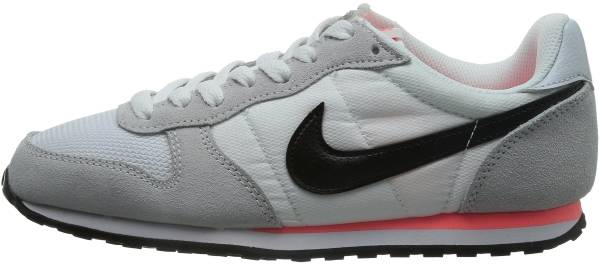Nike Genicco sneakers in white (only 