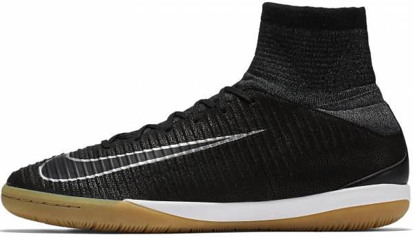 nike indoor shoes