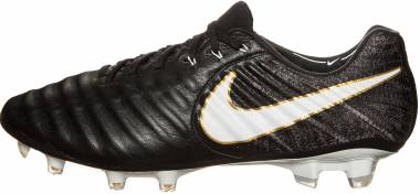 all black tiempo soccer cleats