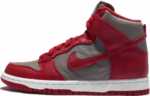 Nike Dunk Retro QS sneakers in red 