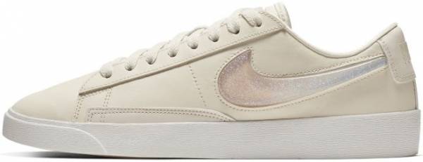 nike blazer low lux