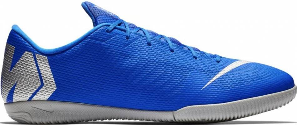 nike blue indoor soccer shoes