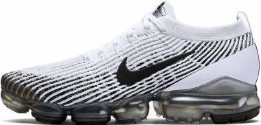 white and black vapormax flyknit