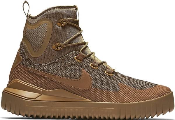 nike mens air wild mid boots