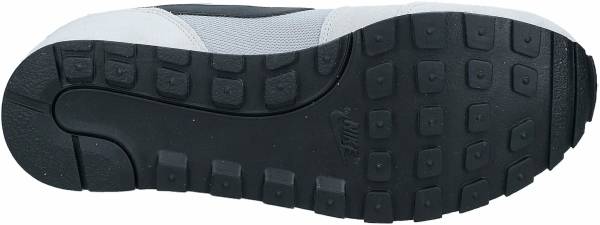 Nike MD Runner 2 - Gris Wolf Grey Black White (749794001) - slide 4