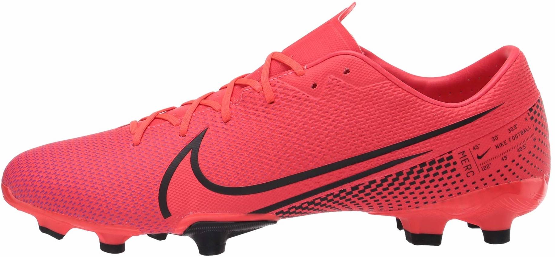 red nike soccer shoes