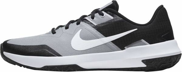 nike varsity compete tr 2 black