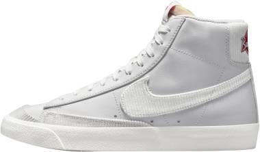 Nike Blazer Mid 77