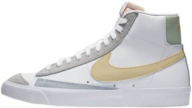 Nike Blazer Mid 77