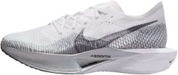 does the nike zoom fly have a carbon fiber plate