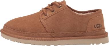UGG Neumel Low - Brown (1120765CHE)