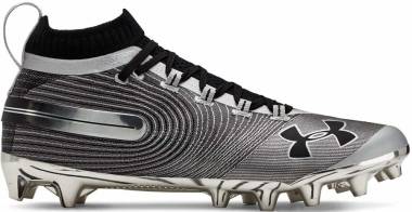 15 wide football cleats