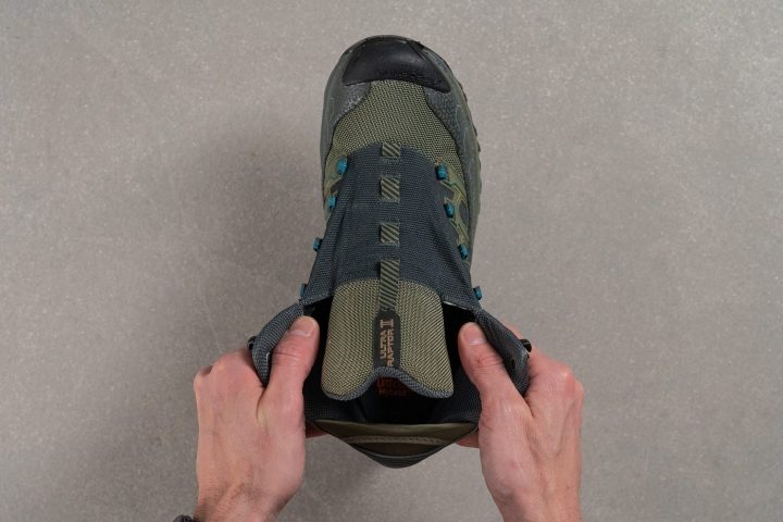 Gusseted tongue in lightweight waterproof hiking boots