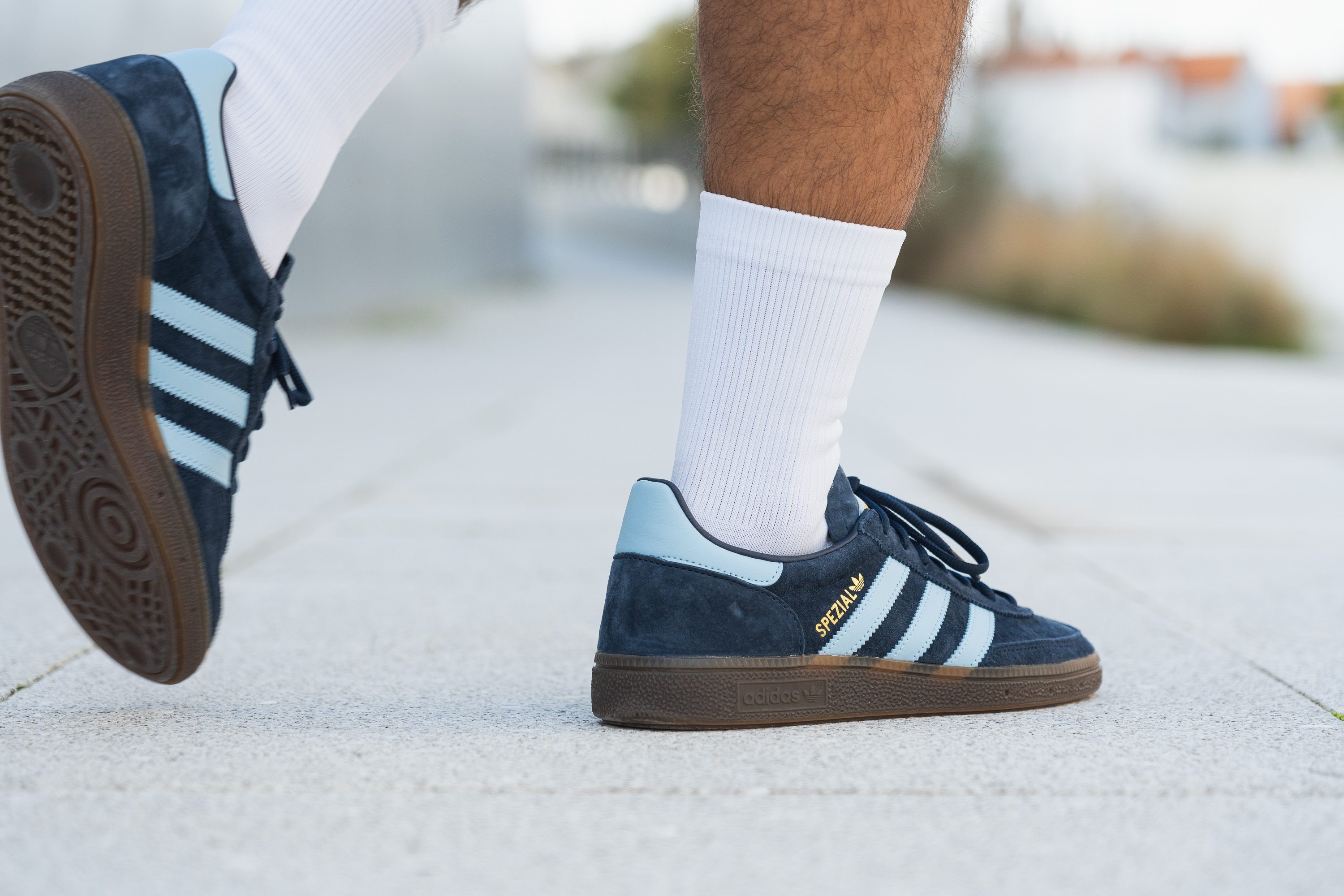 best-stylish-city-walking-shoes.jpg
