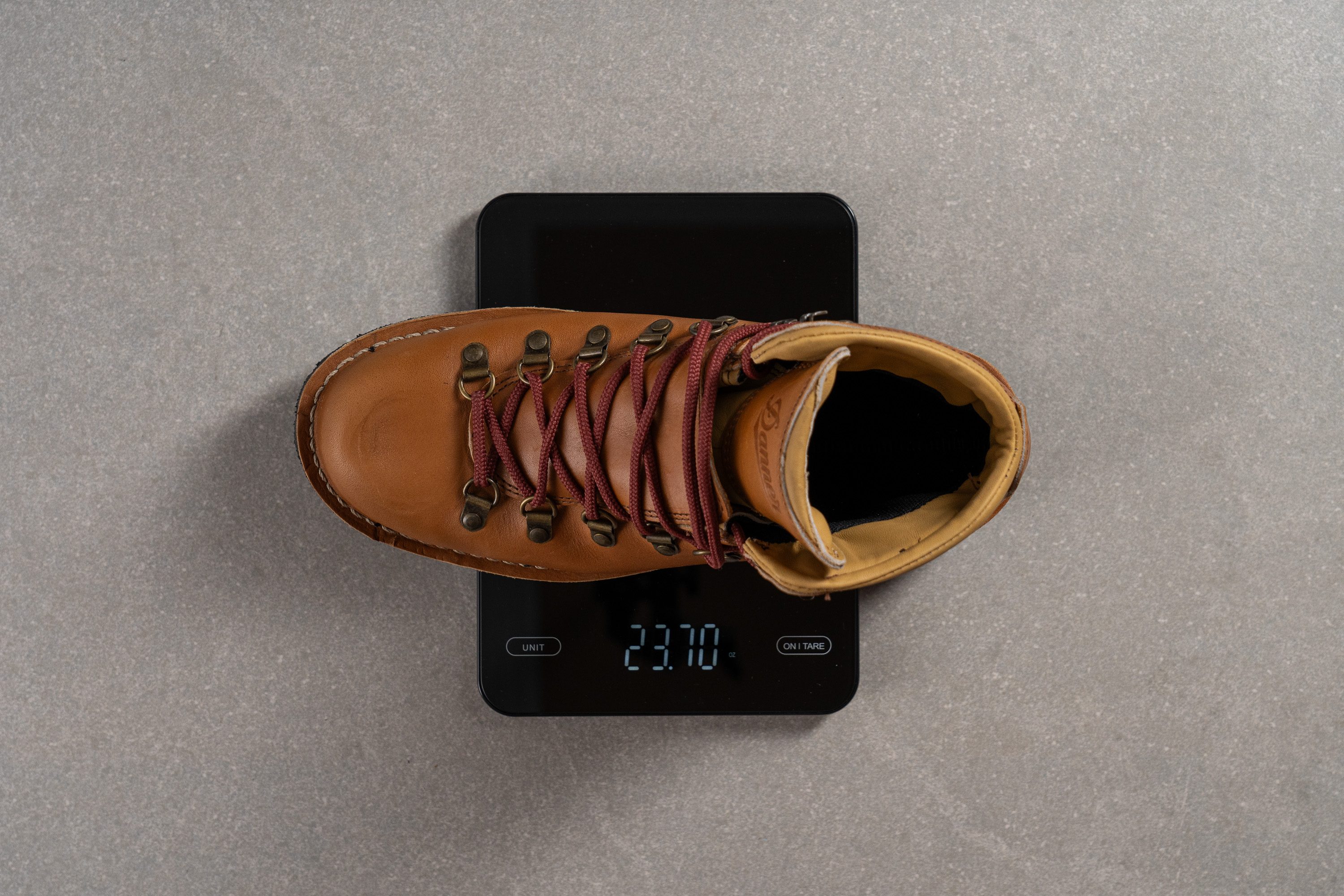 weight of danner hiking boots