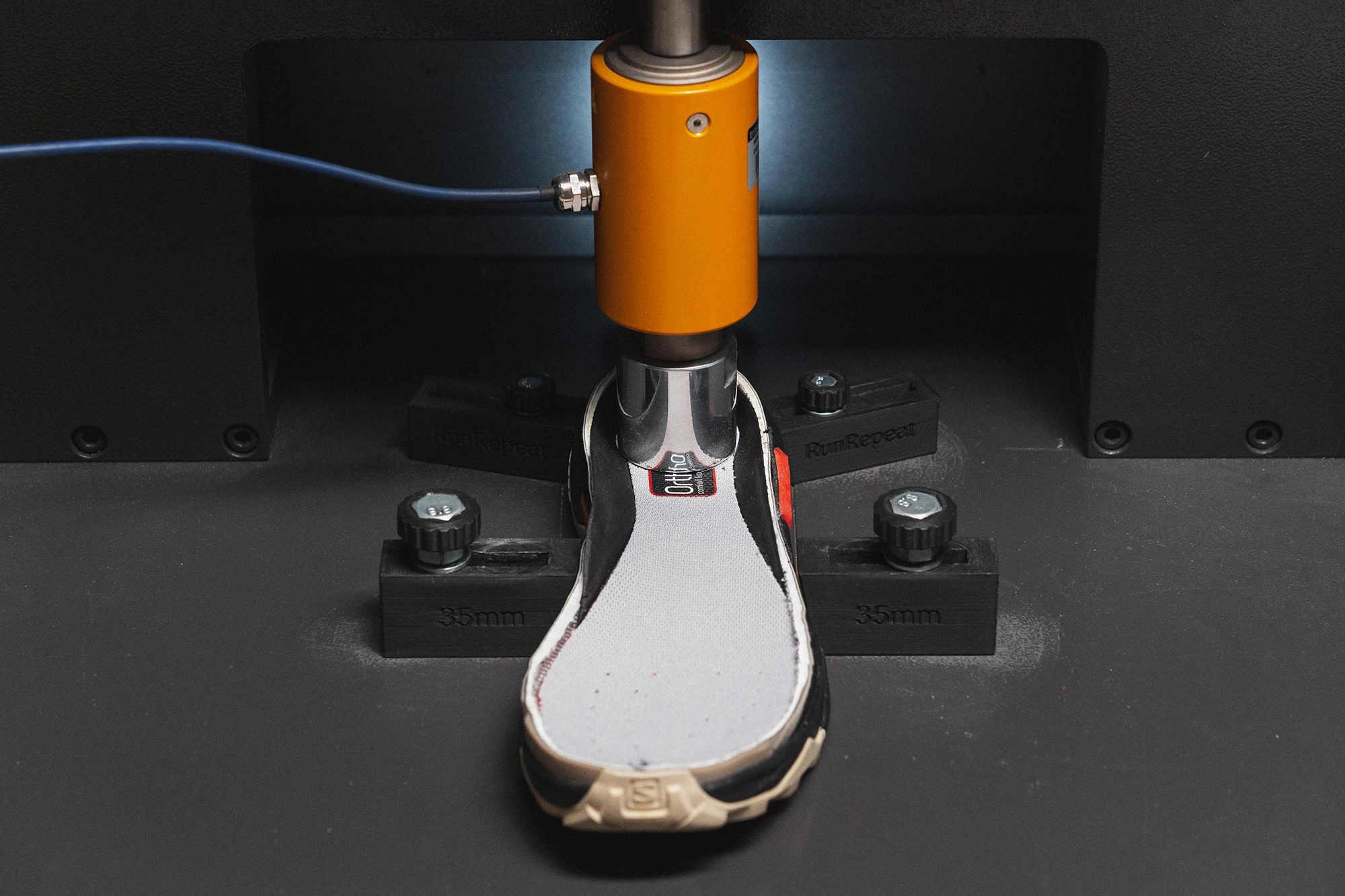 shock absorption of hiking shoes for flat feet