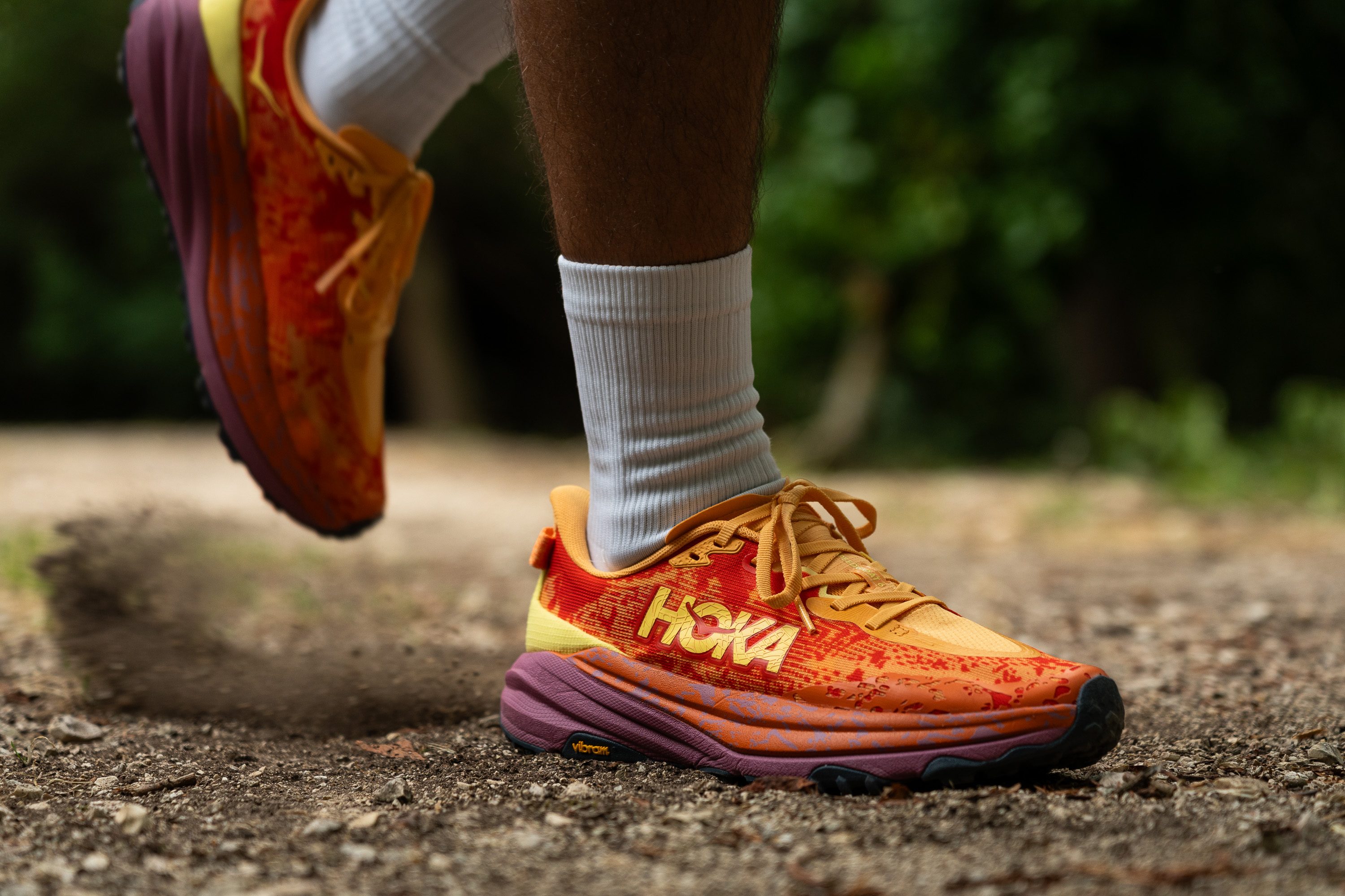 trail shoe with moderate cushioning