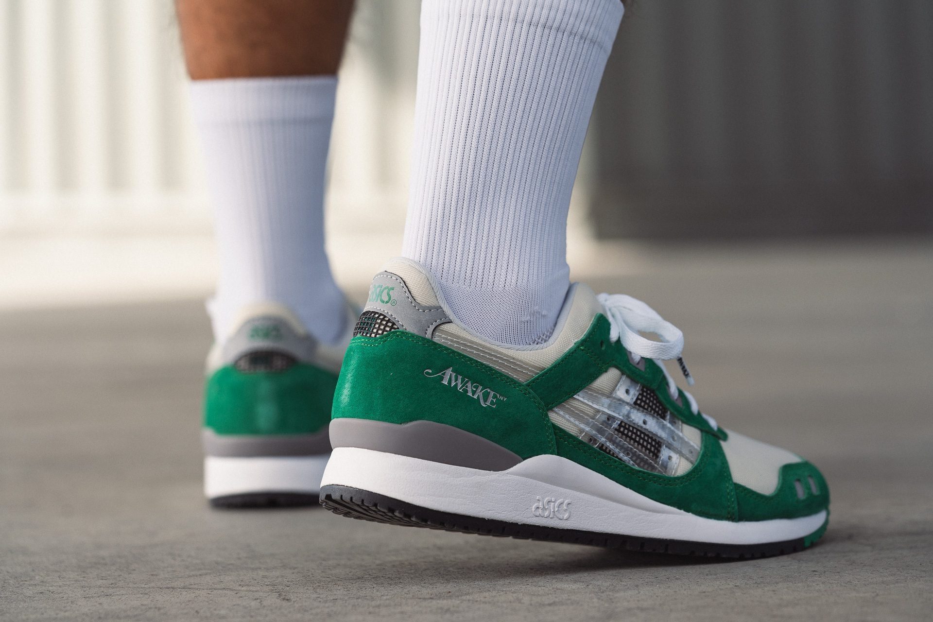 sneakers-for-flat-feet-1.jpg
