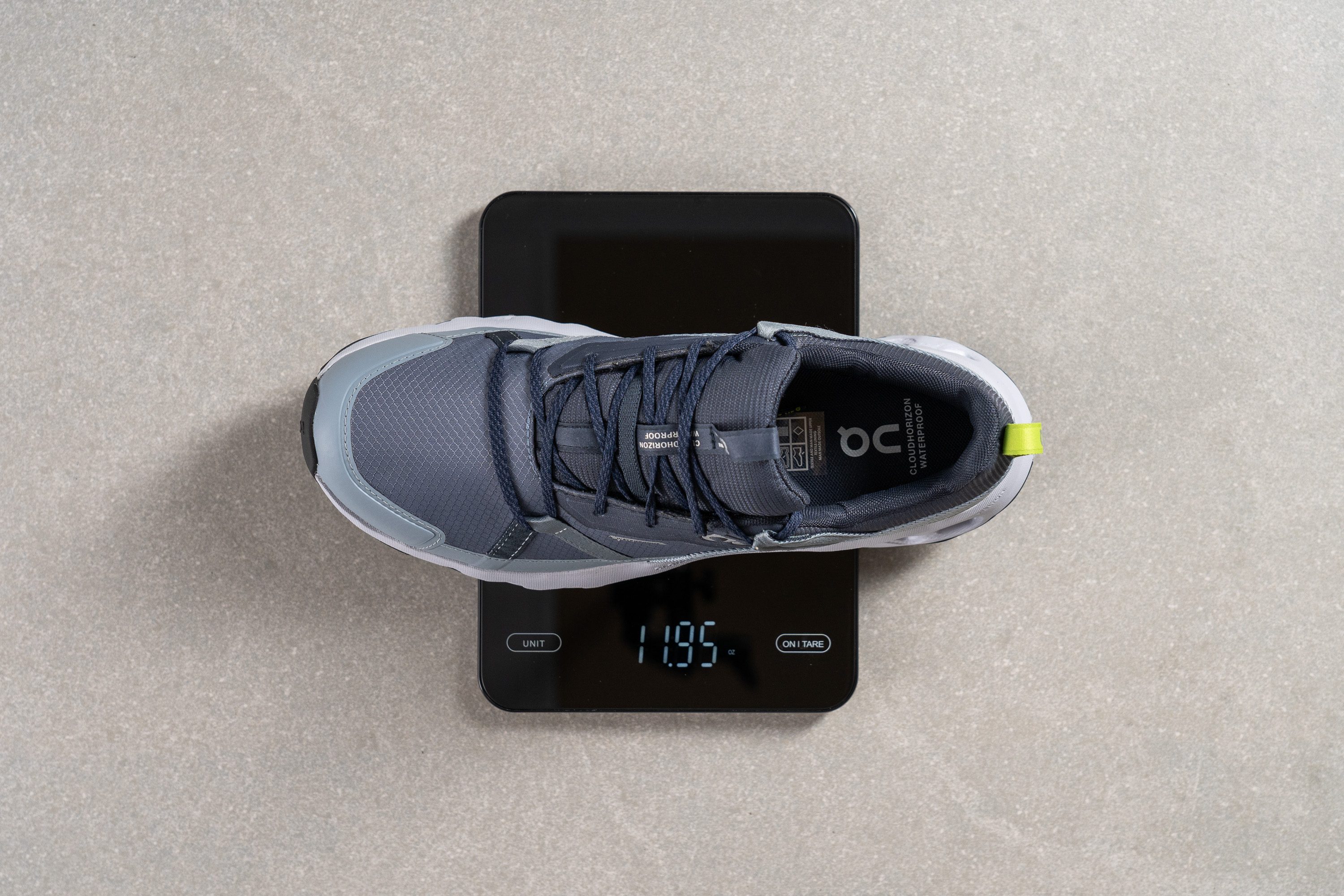 weight of high shock absorption hiking shoes