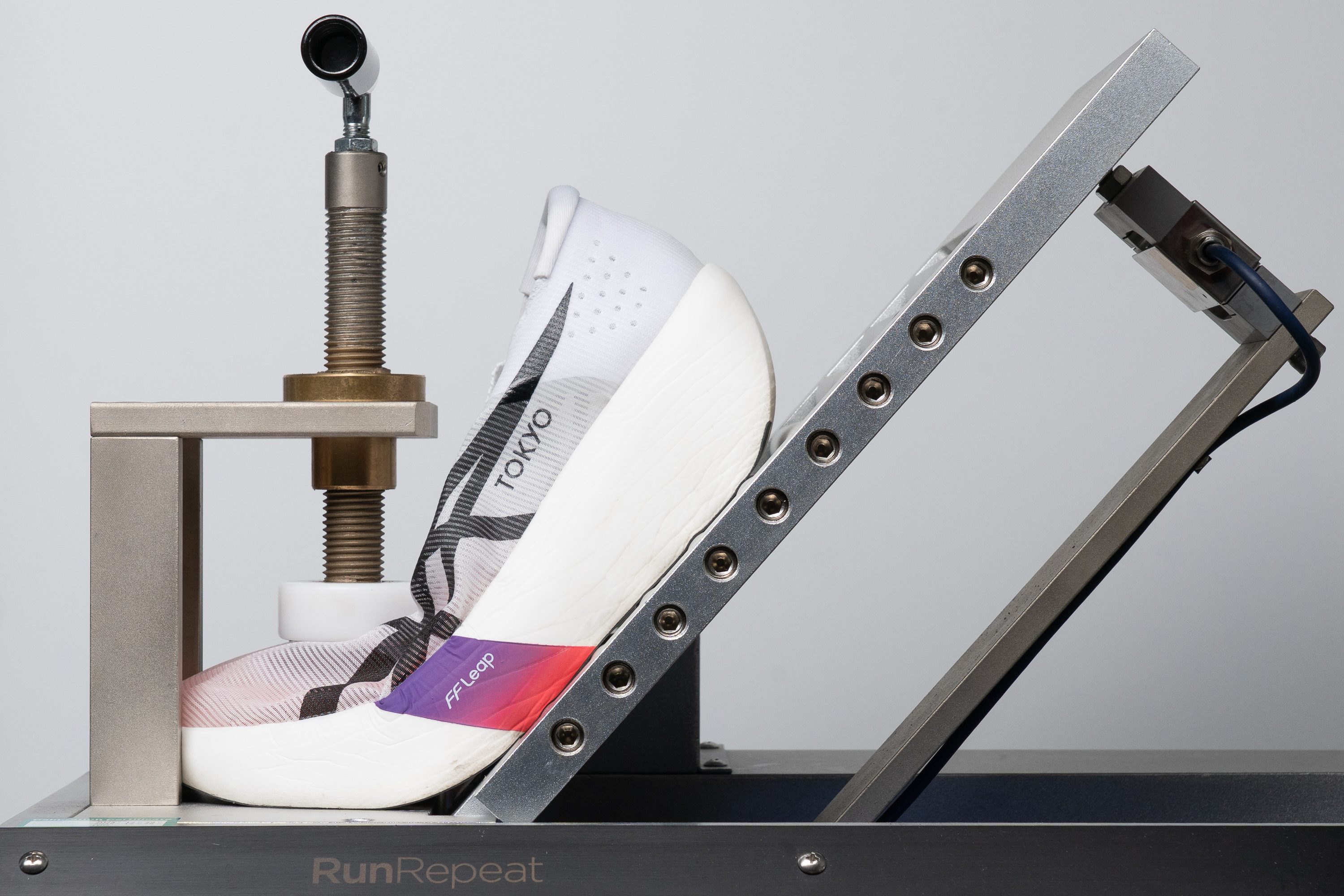 testing the stiffness of super shoes