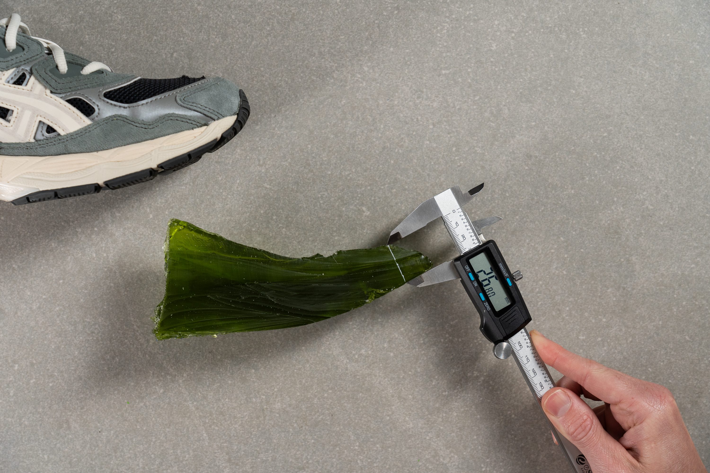 toebox height retro sneakers