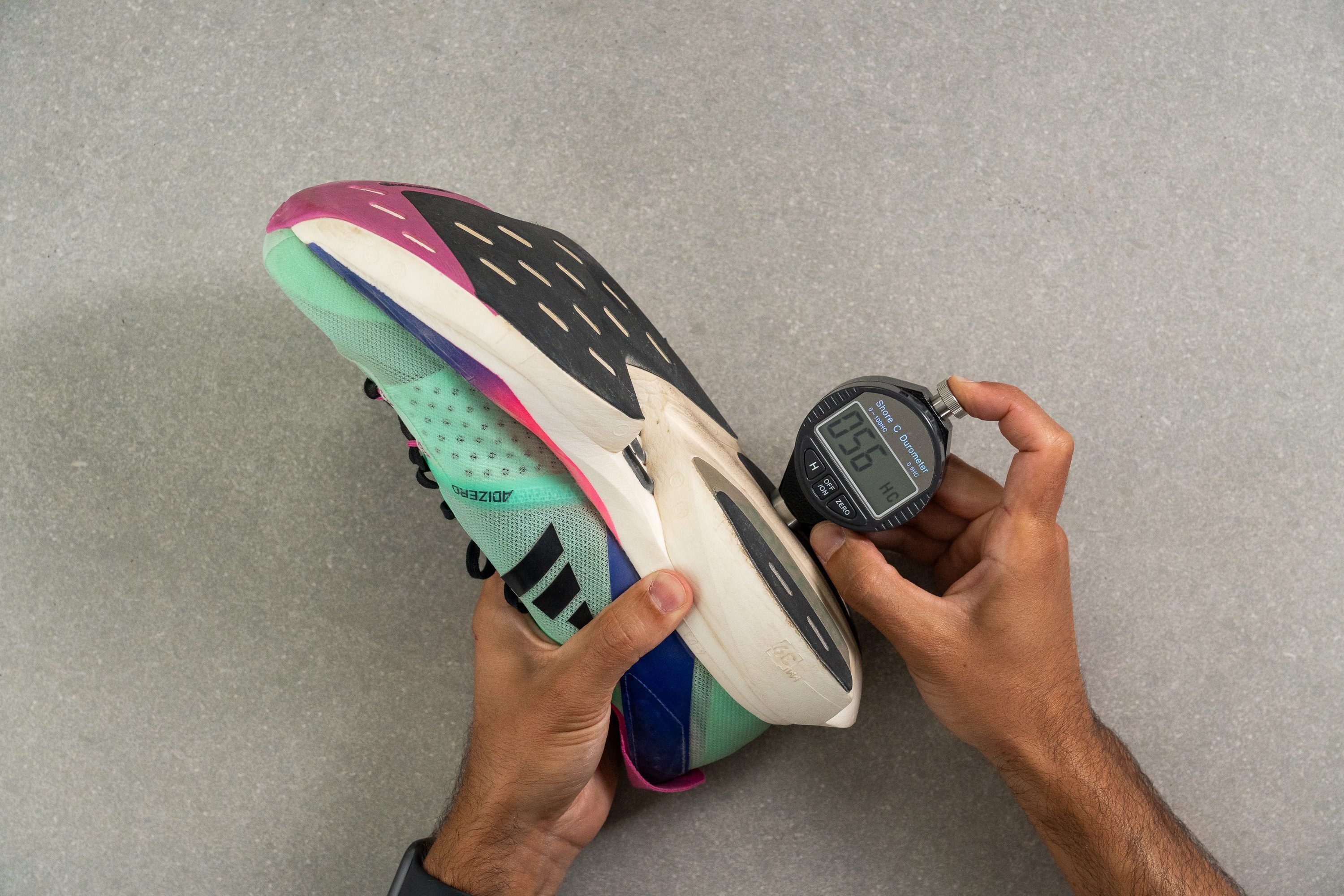 suela exterior-rubber-hardness-measurement-adidas-running-shoes.jpg