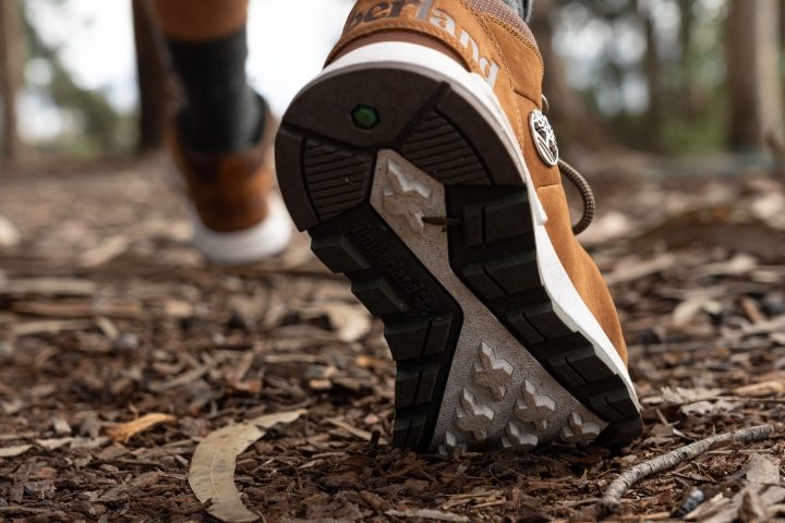 timberland-sprint-trekker-lugs.JPG