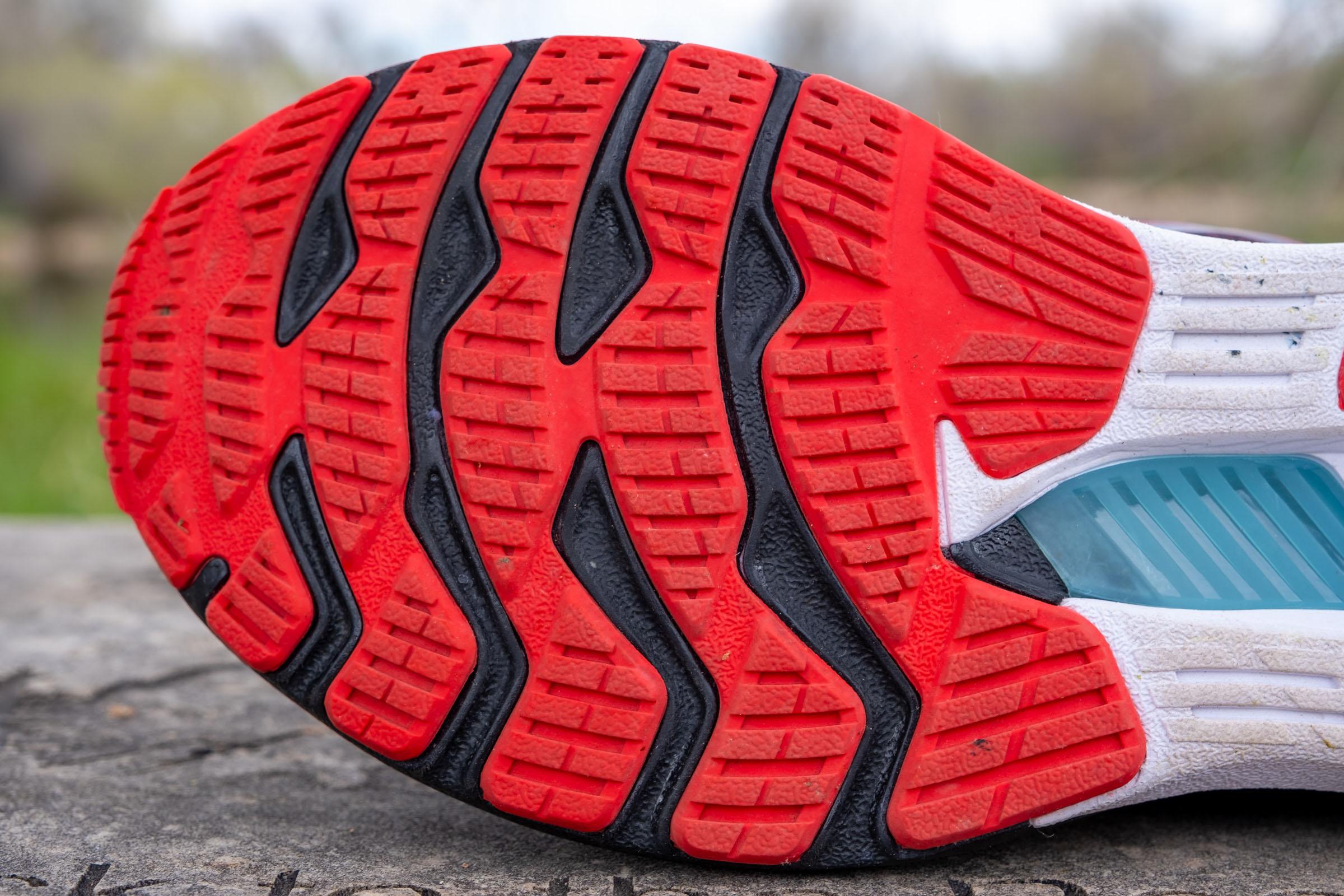 7 Best Running Shoes For Flat Feet, 100+ Shoes Tested in 2023 RunRepeat