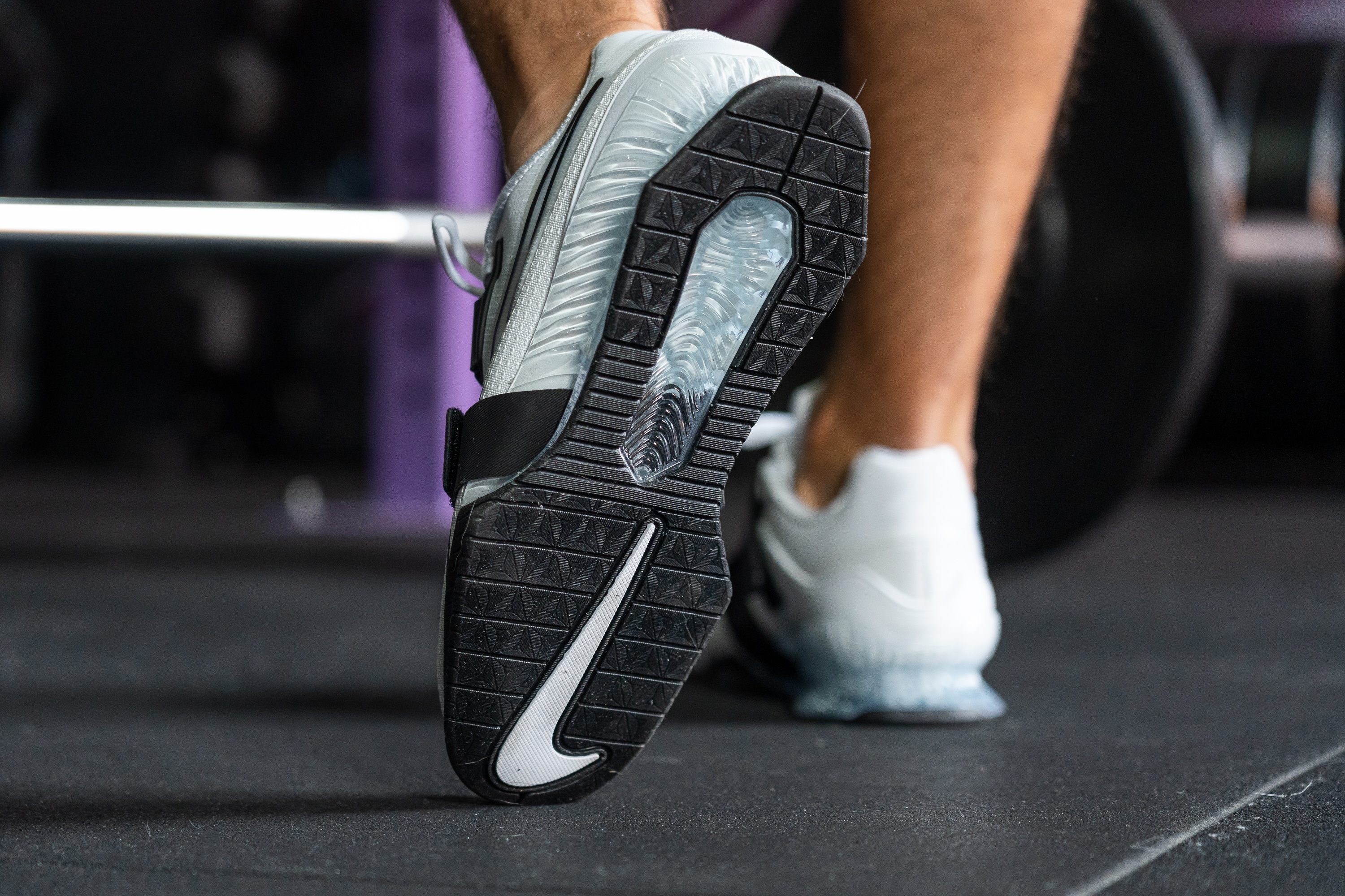 best-mens-weightlifting-shoes-flat-wide-grippy-outsole.jpg