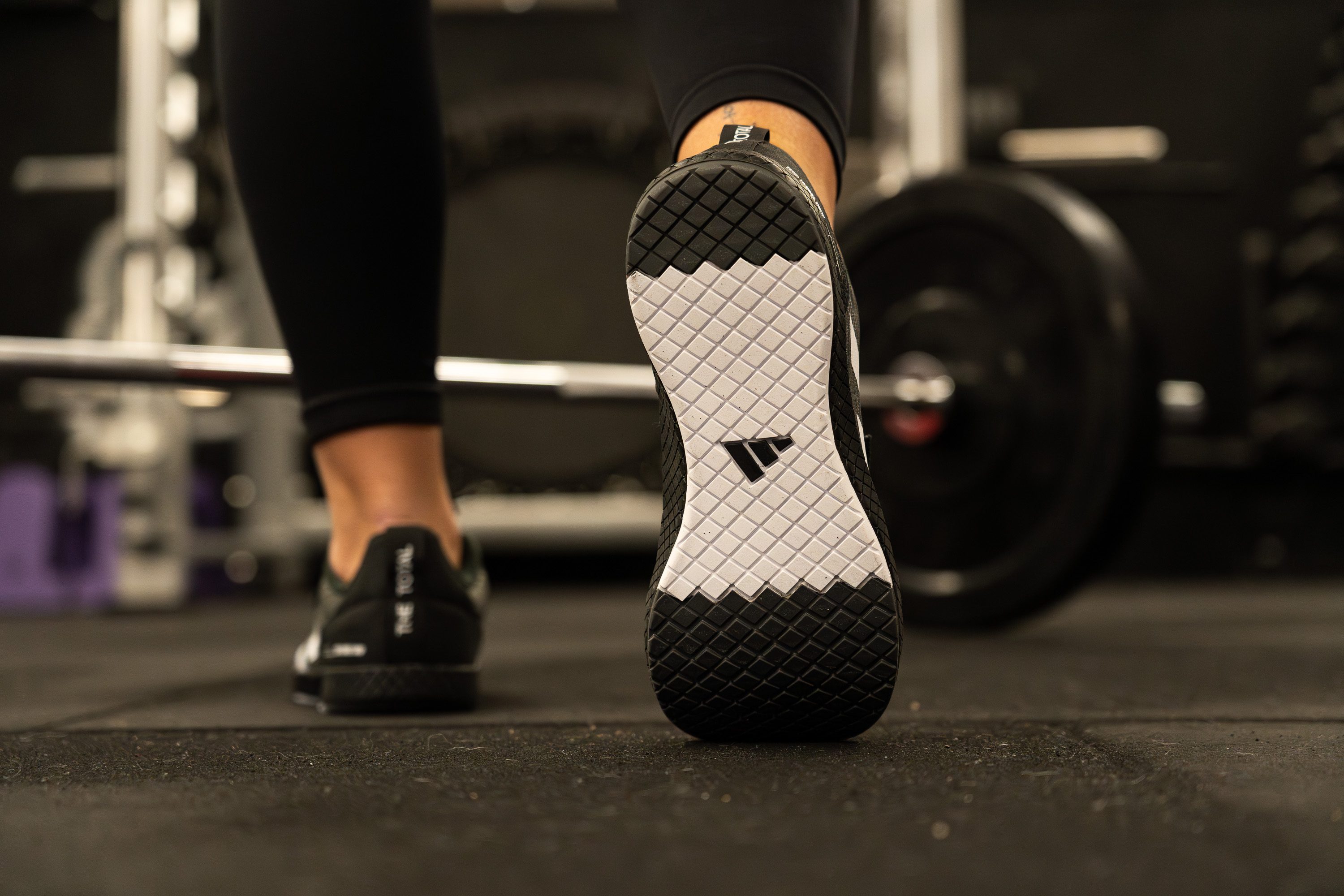 best-powerlifting-shoes-for-deadlifts-grippy-outsole.jpg