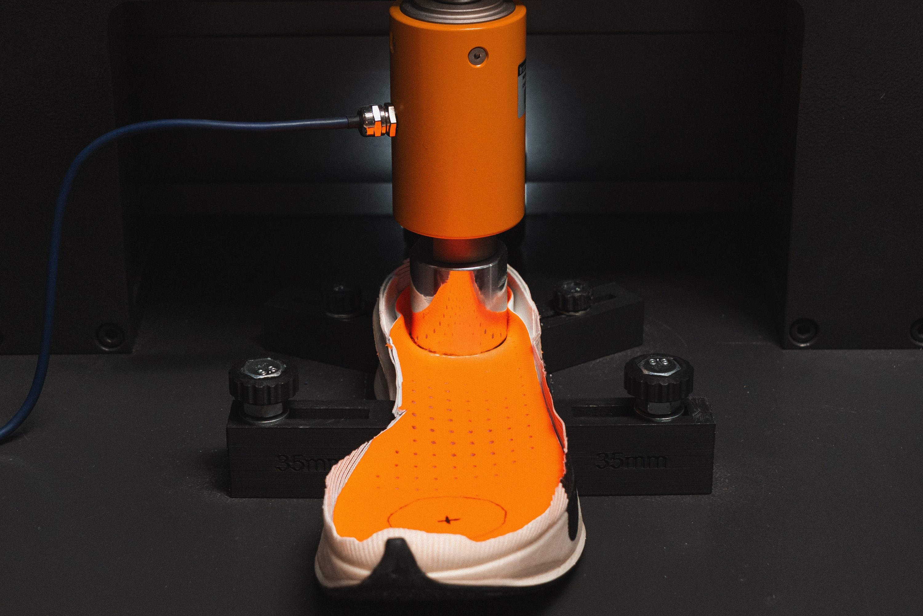 energy return of overpronation running shoes
