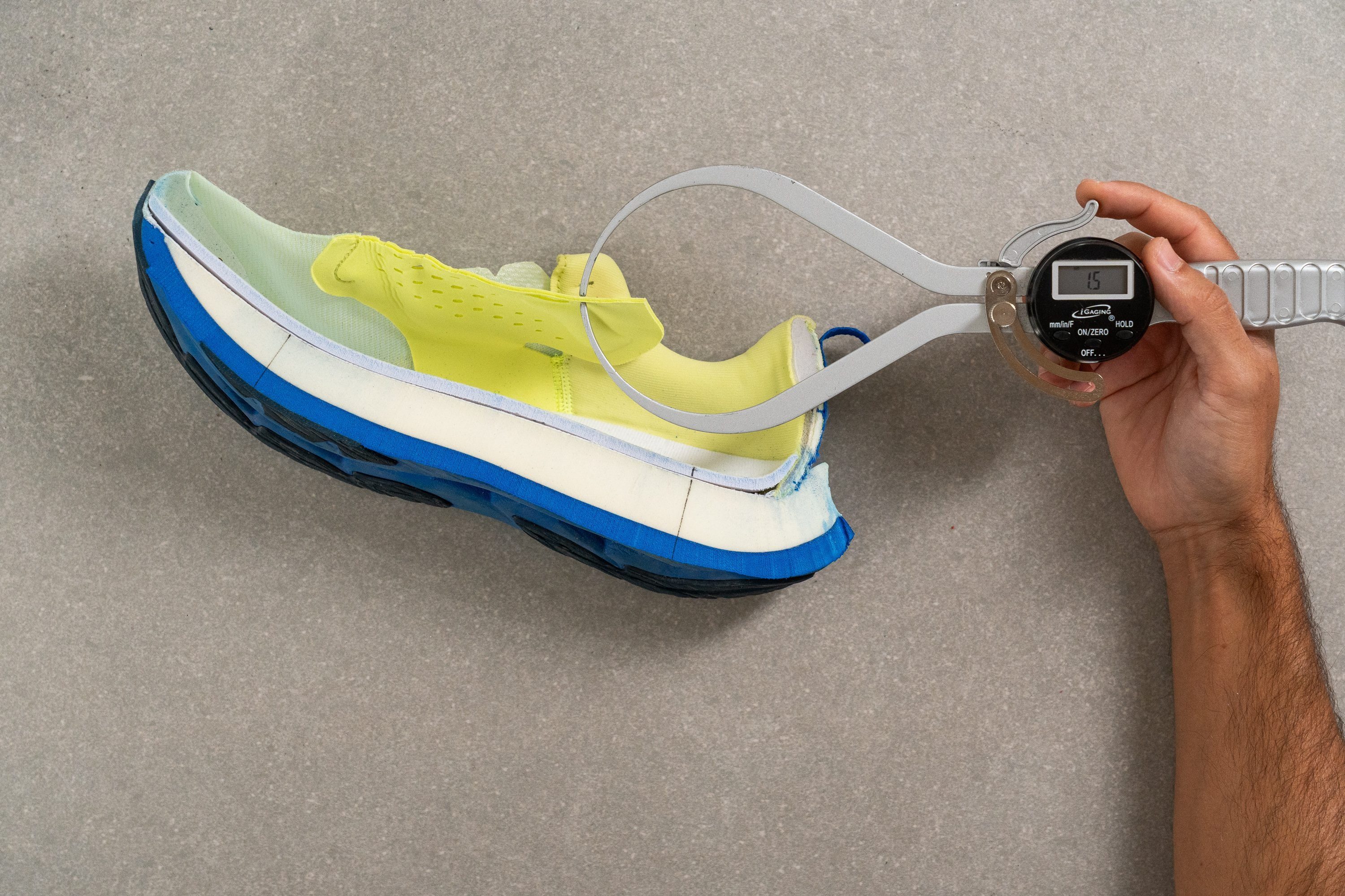 measuring-tongue-padding-lightweight-running-shoes.jpg