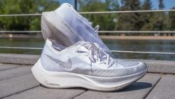 Best white Nike running shoes