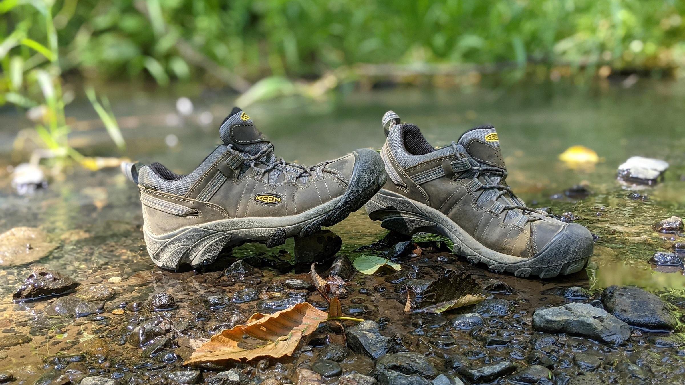 keen vs merrell hiking