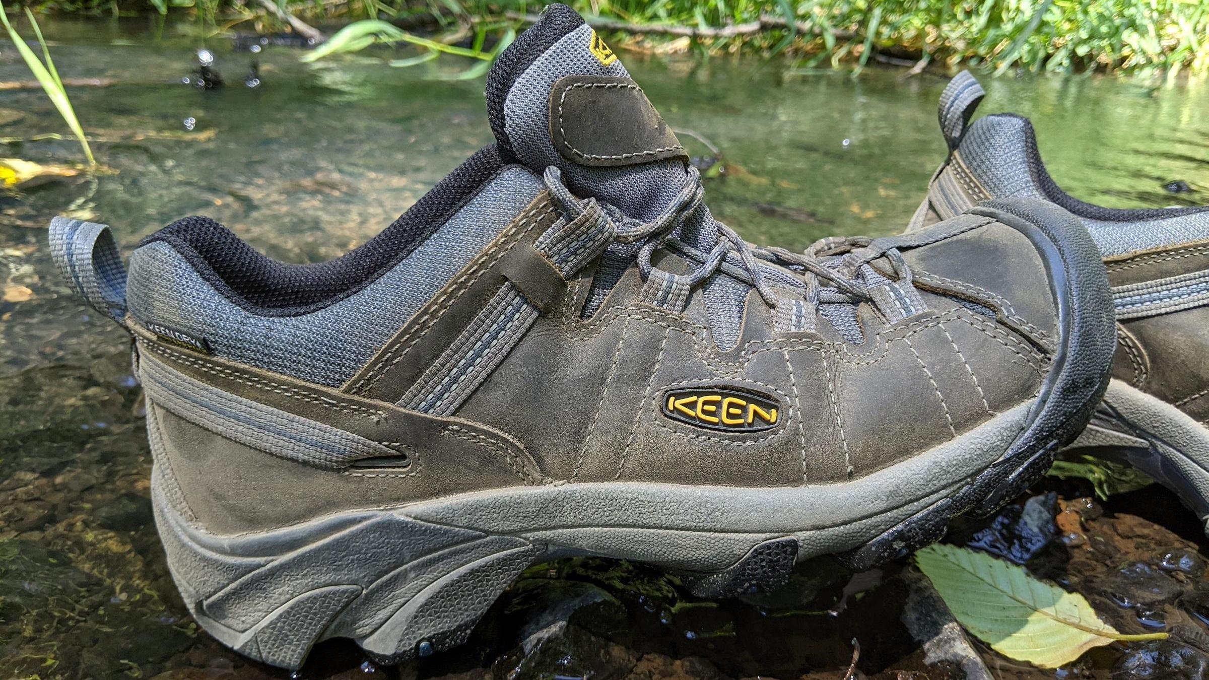 best waterproof hiking sneakers