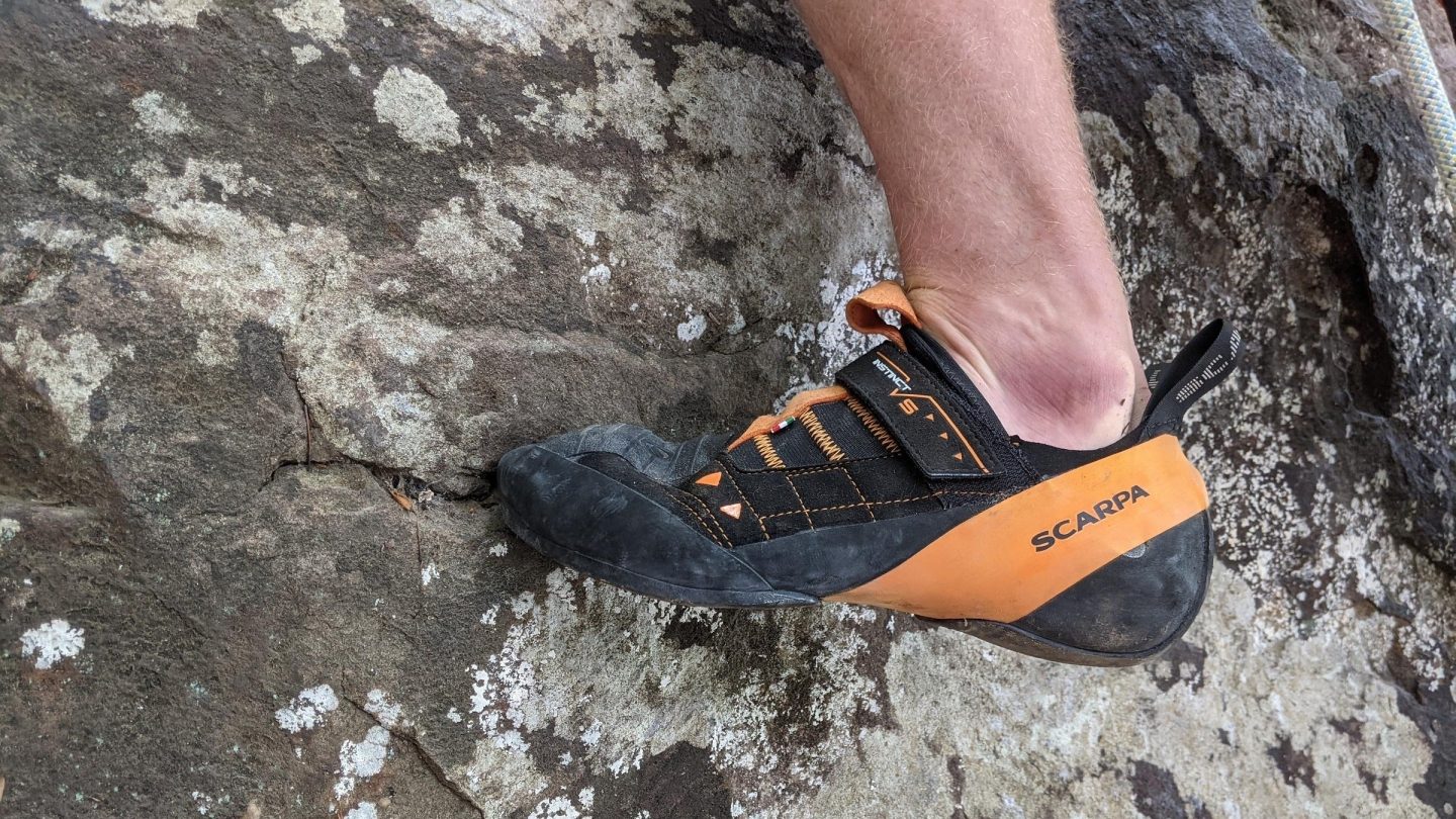 3 Best Climbing Shoes For Beginners in 2023 Die marineblauen 574