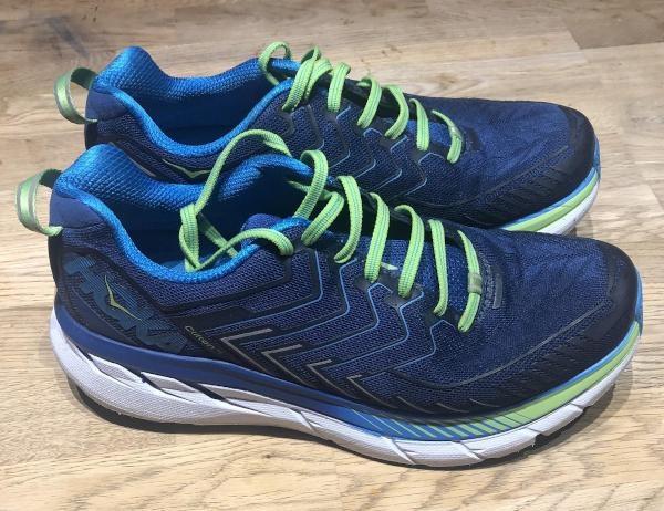 hoka one one wide fit